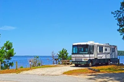 Mistletoe State Park
