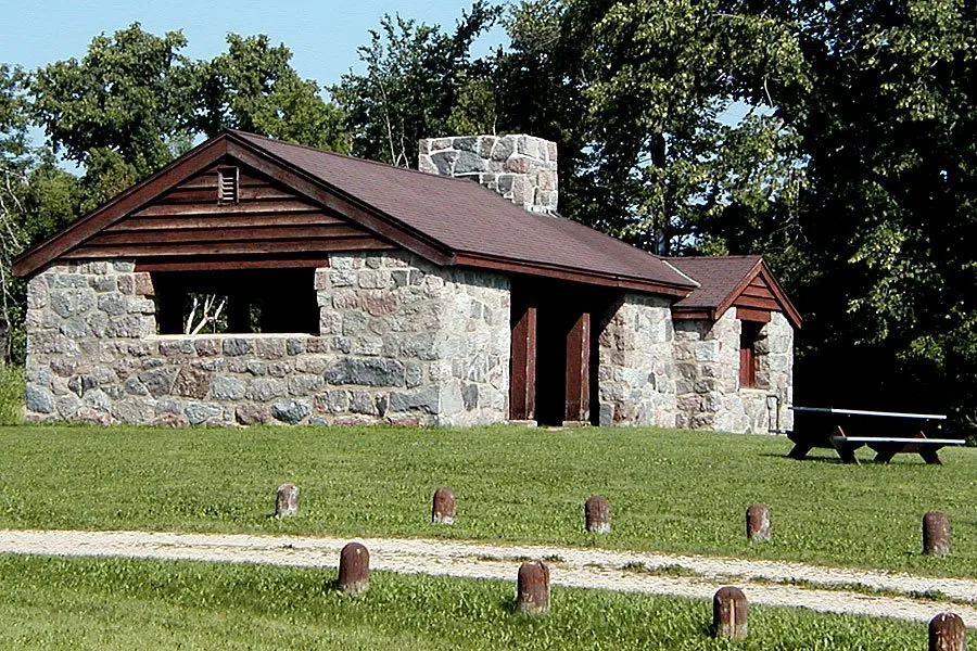 Monson Lake Campground
