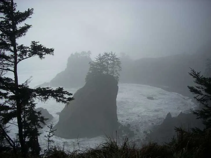 Valley Of The Rogue State Park