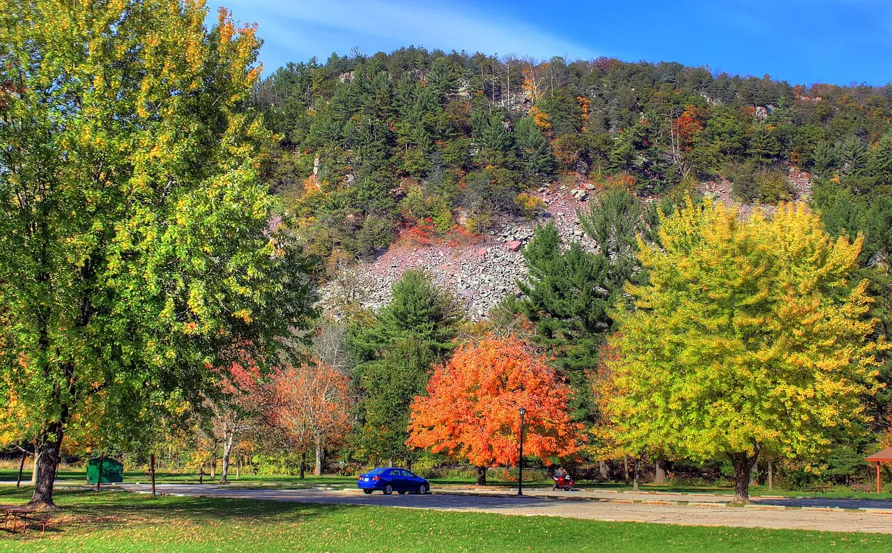 Devil's Lake State Park