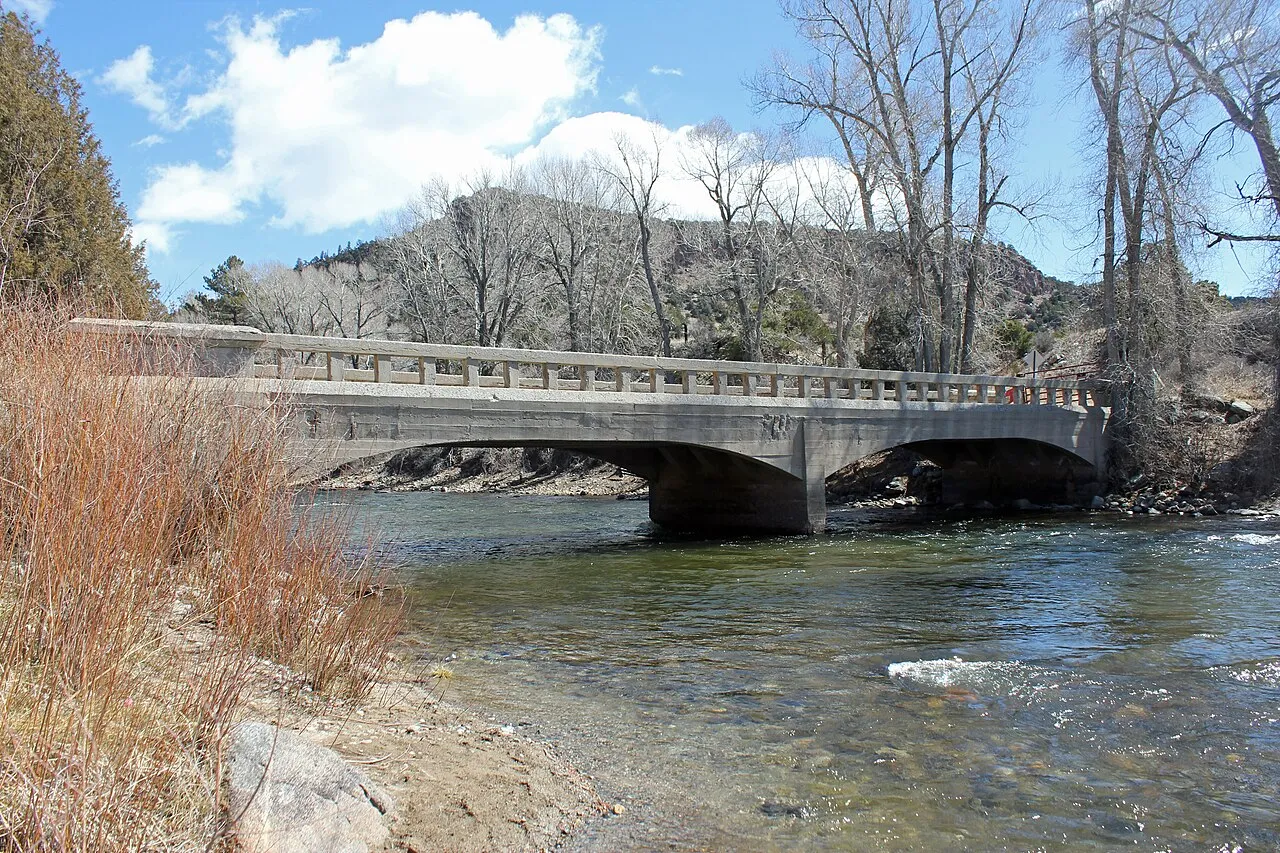 Arkansas Headwaters Recreation Area Campground