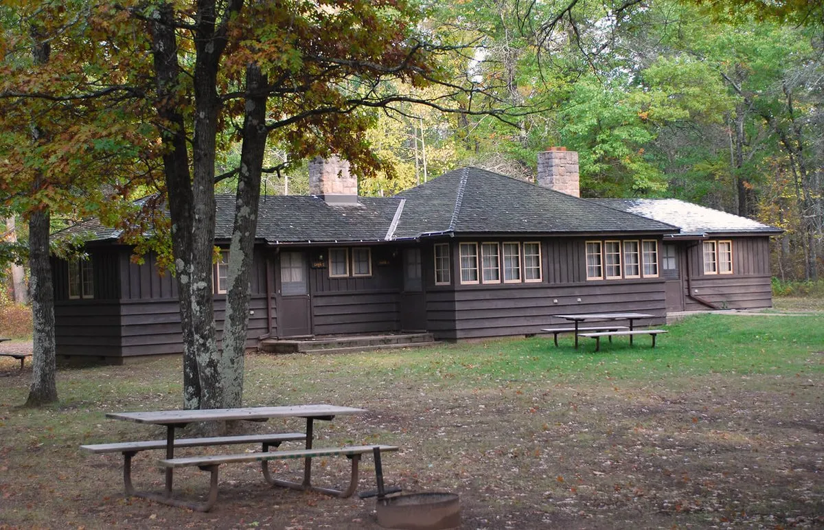 Guest Houses - Norway Point Campground