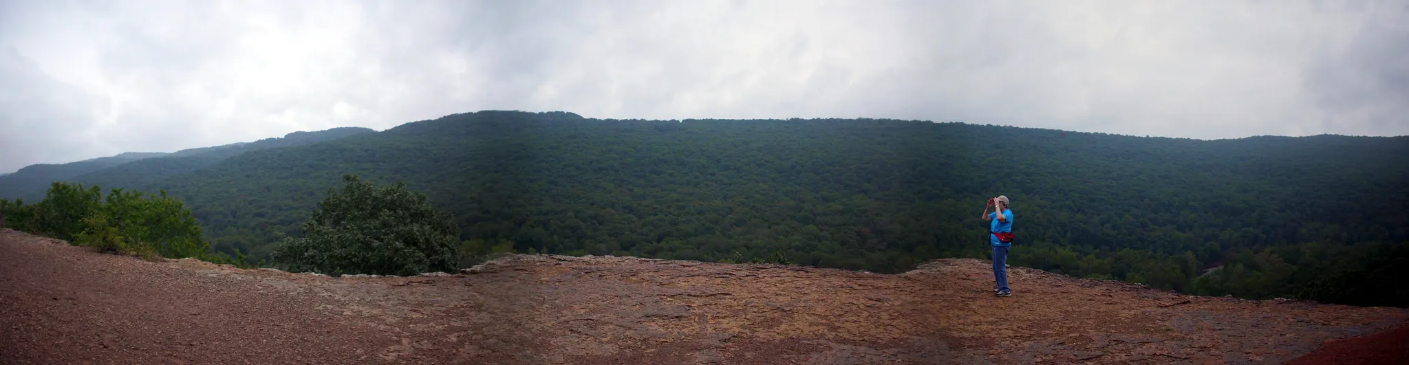 Devil's Den Campground