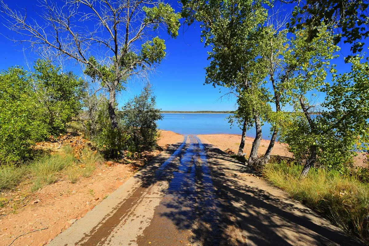 Sumner Lake