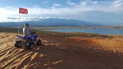 Sand Hollow State Park