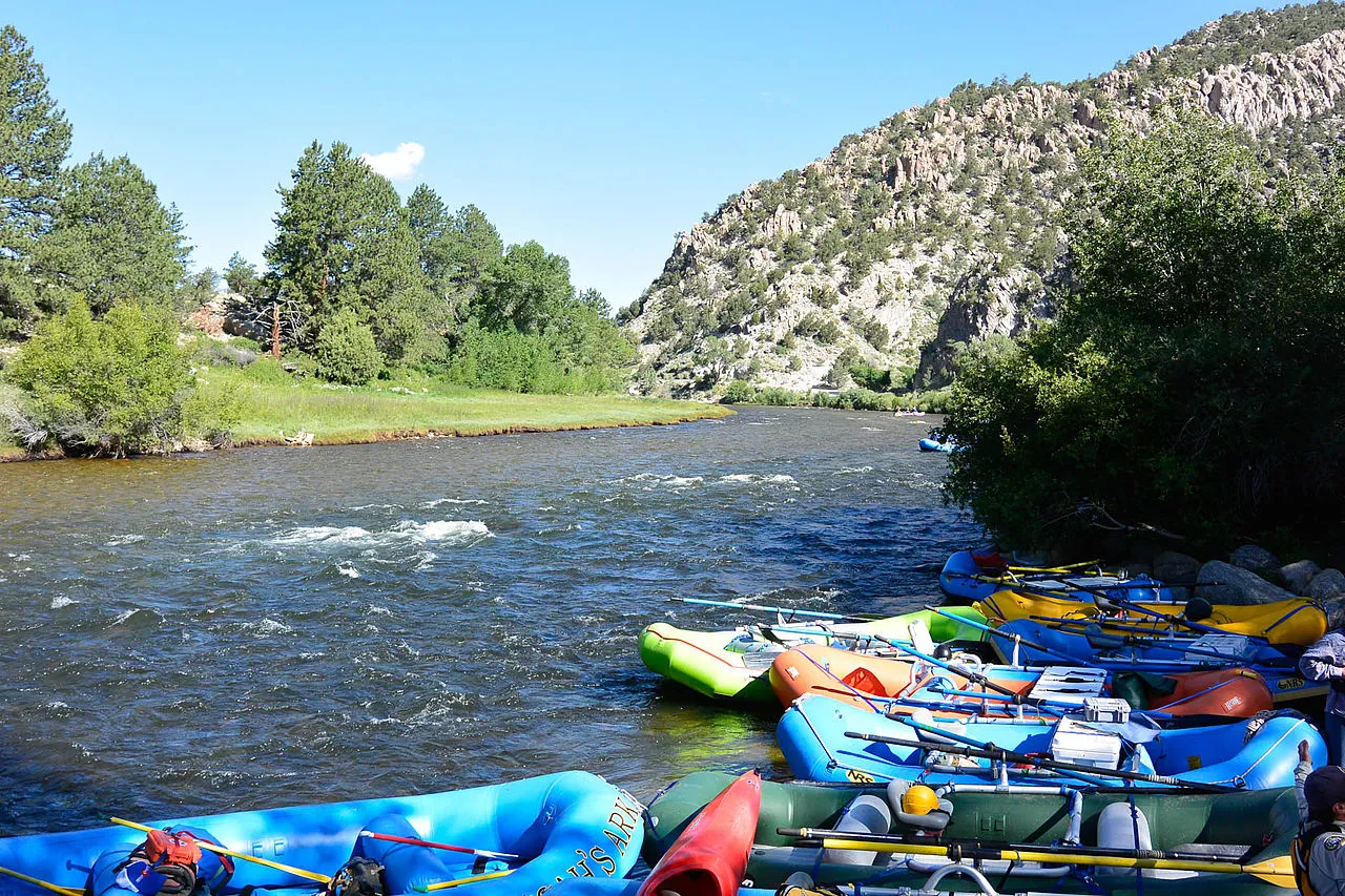 Arkansas Headwaters Recreation Area Campground
