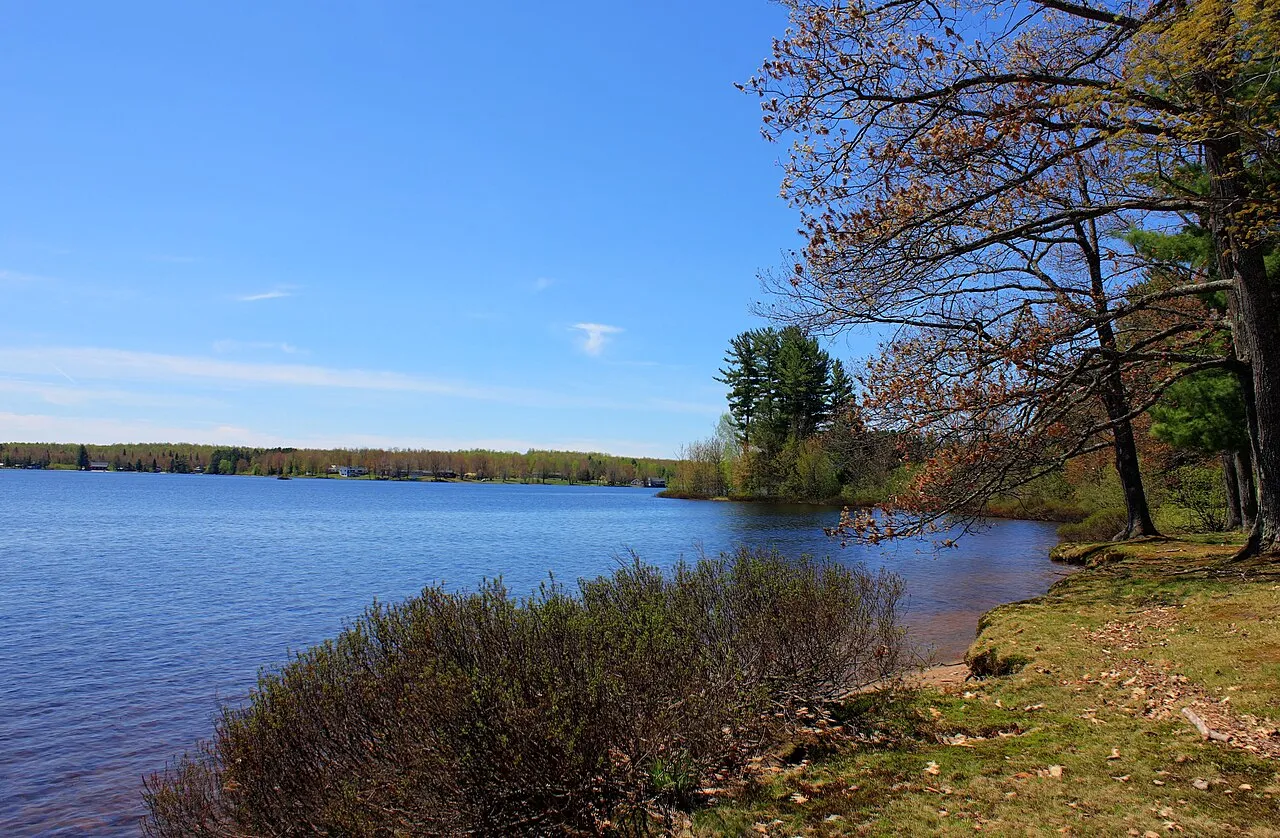 Twin Lakes State Forest Campground
