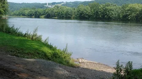 Houchin Ferry Campground