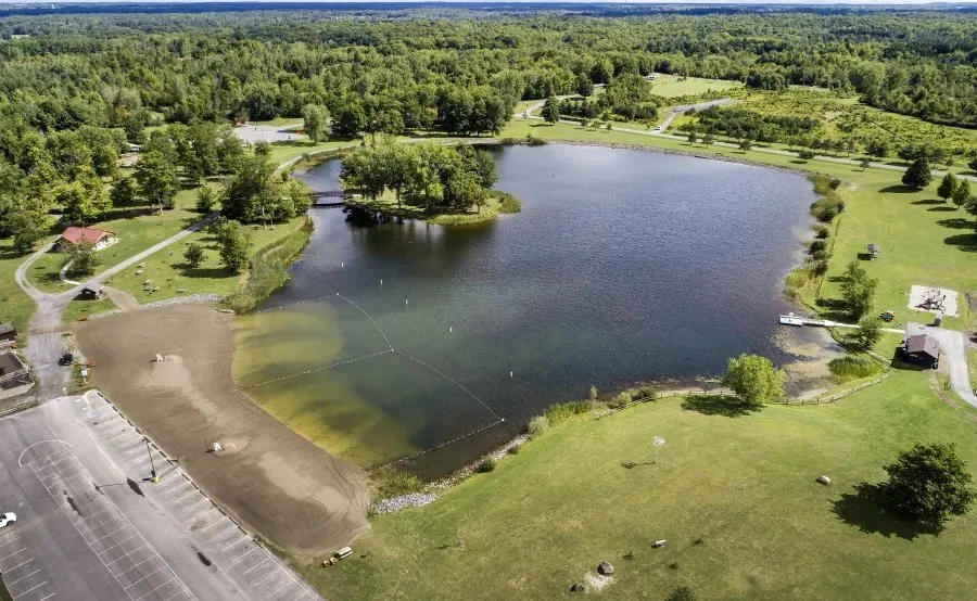 Darien Lakes State Park
