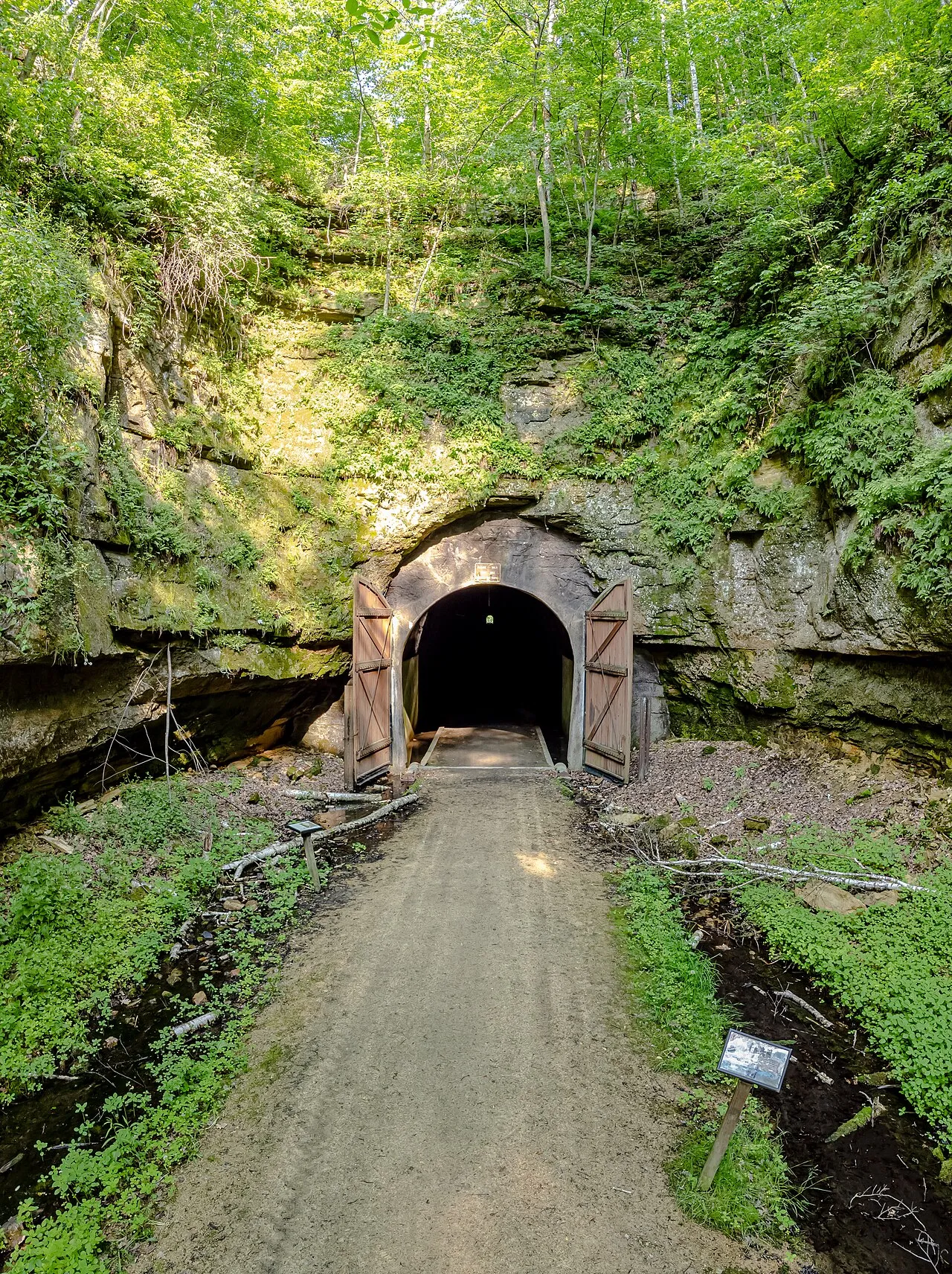 Elroy-Sparta State Trail