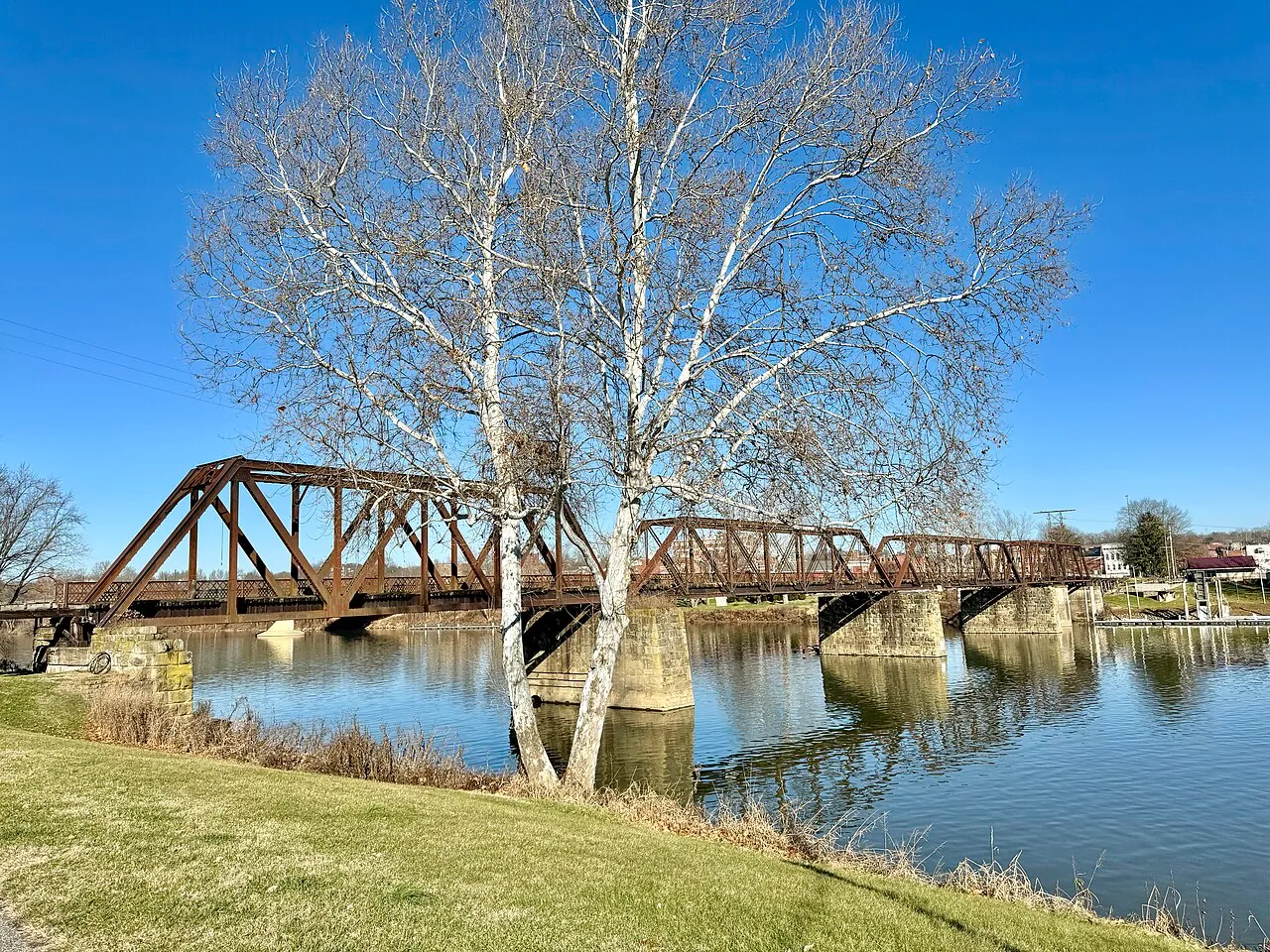 Ellis Lock #11 Campground