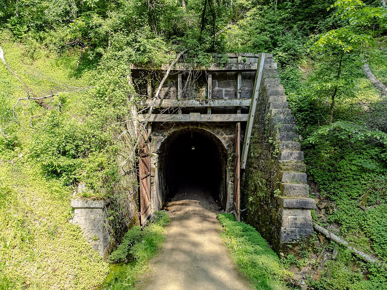 Elroy-Sparta State Trail