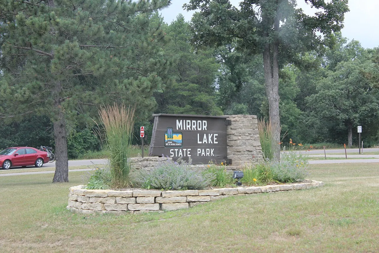 Mirror Lake State Park