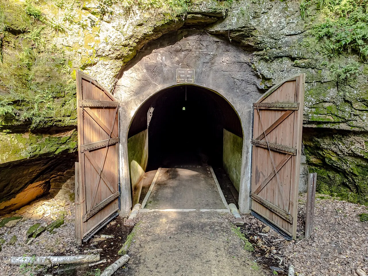 Elroy-Sparta State Trail