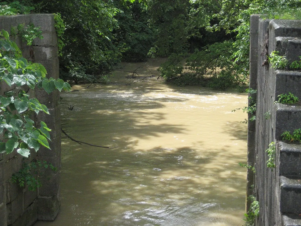 Independence Dam Campground