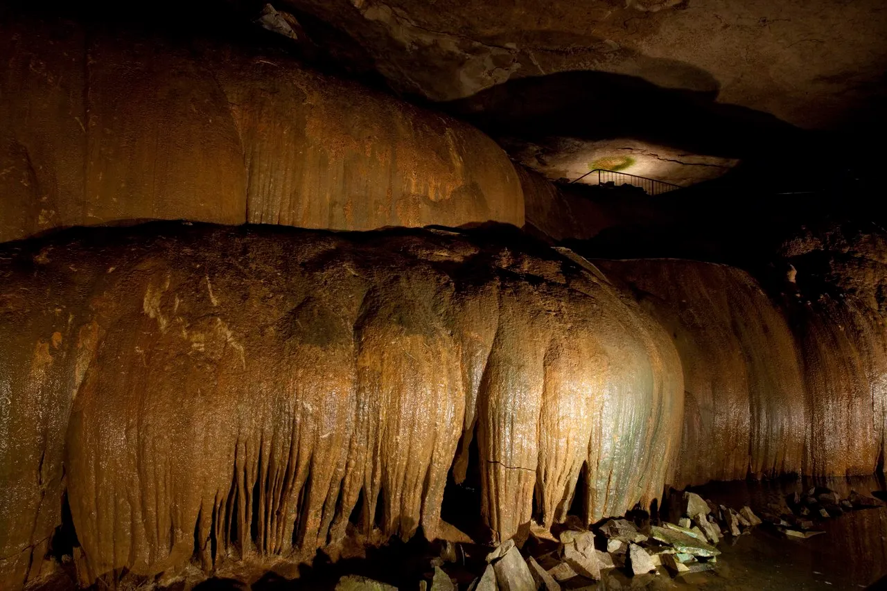 Cathedral Caverns State Park