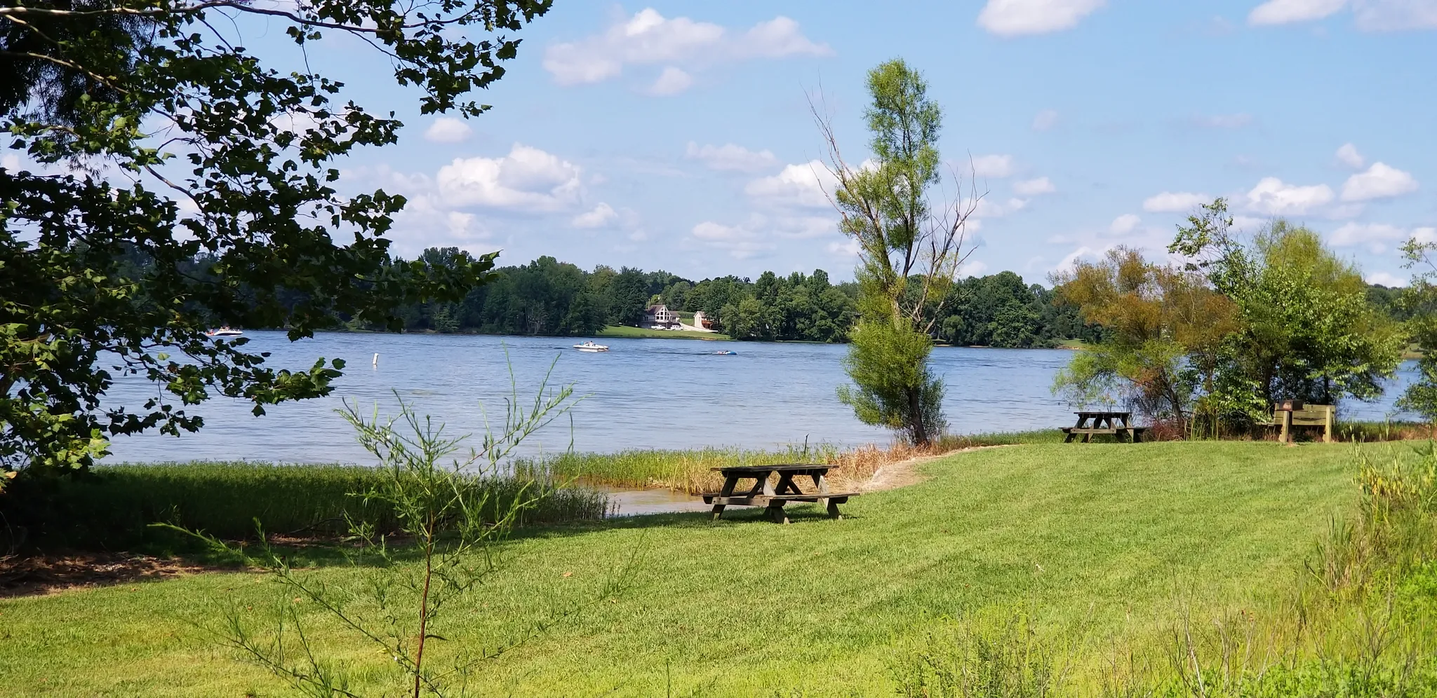 Hardy Lake