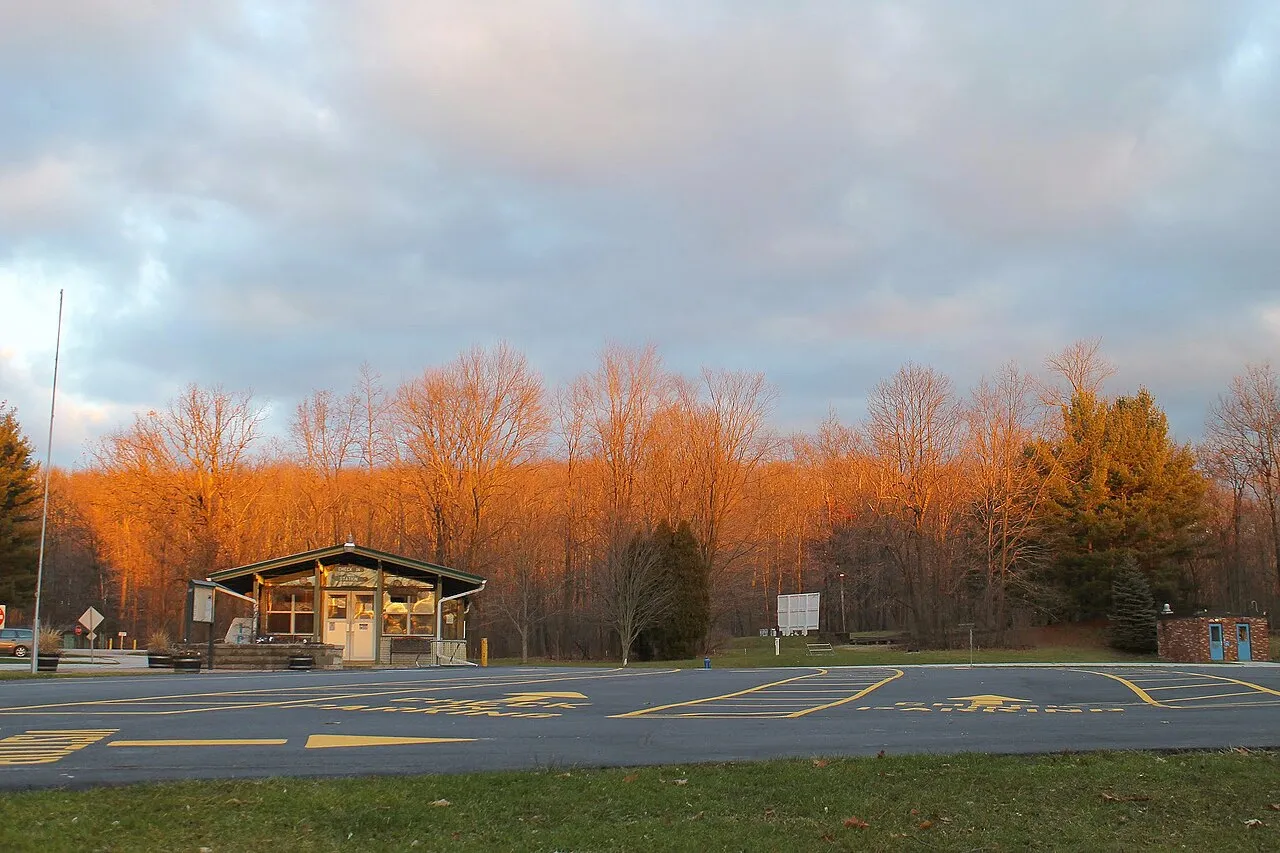 Punderson Campground Sites 1-90, Group Sites 1-2