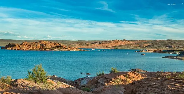 Sand Hollow State Park