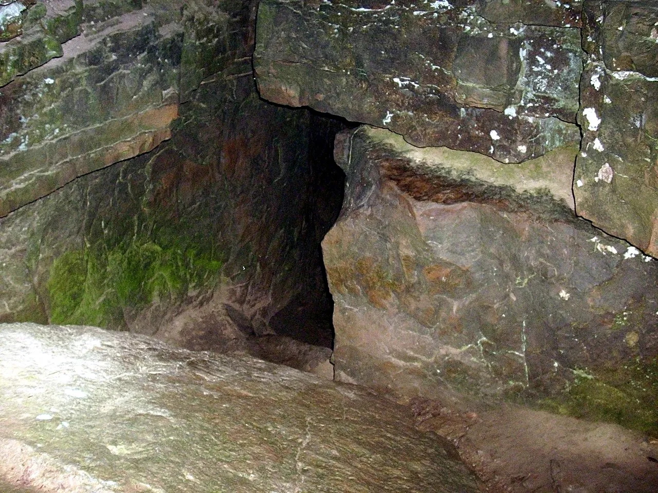 Devil's Den Campground