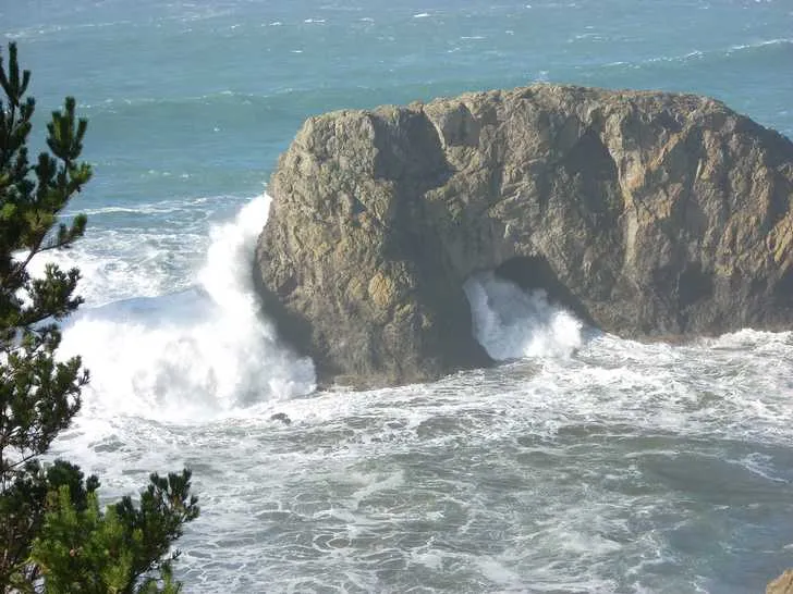 Valley Of The Rogue State Park