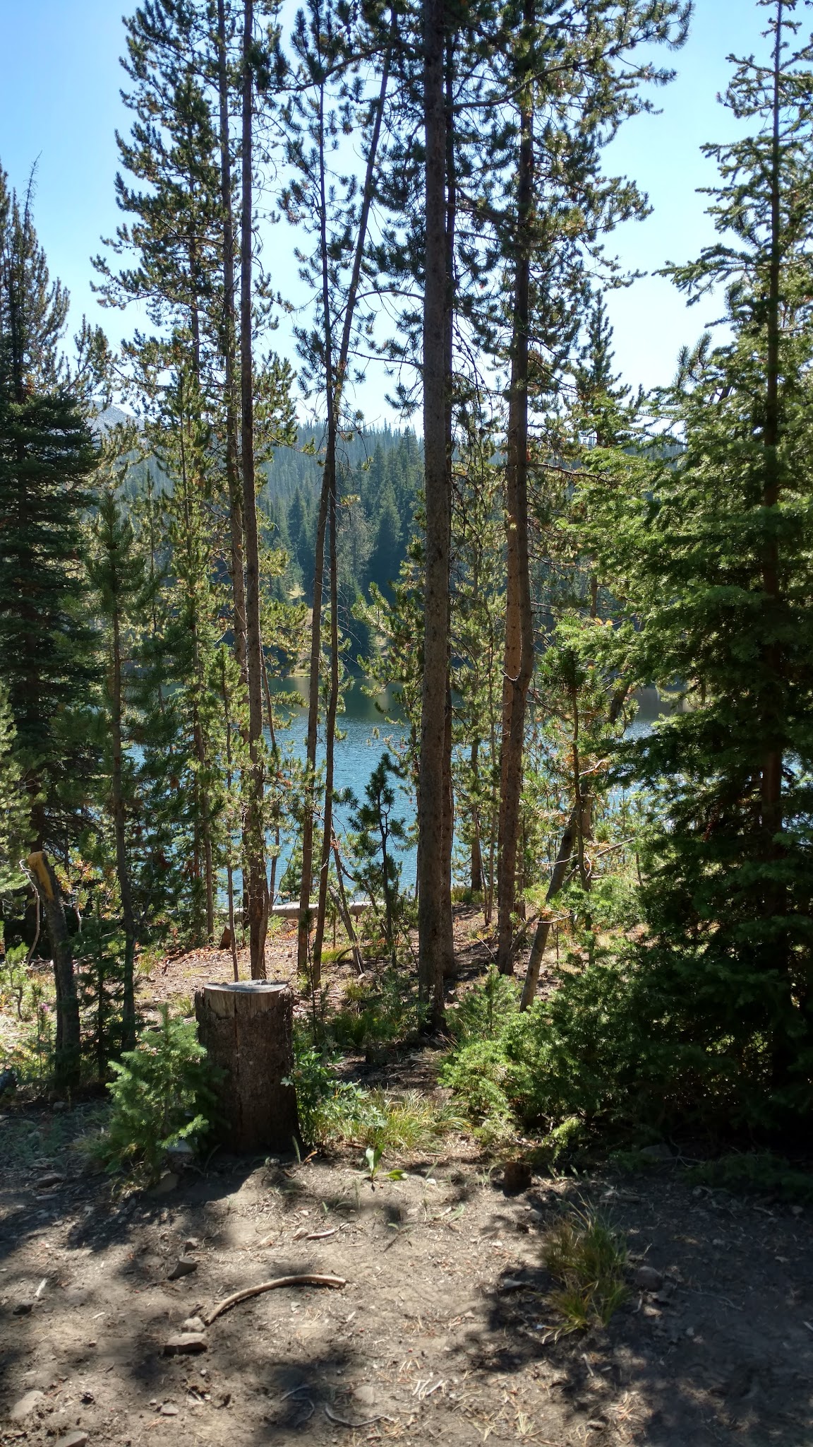 Buster Lake Trailhead