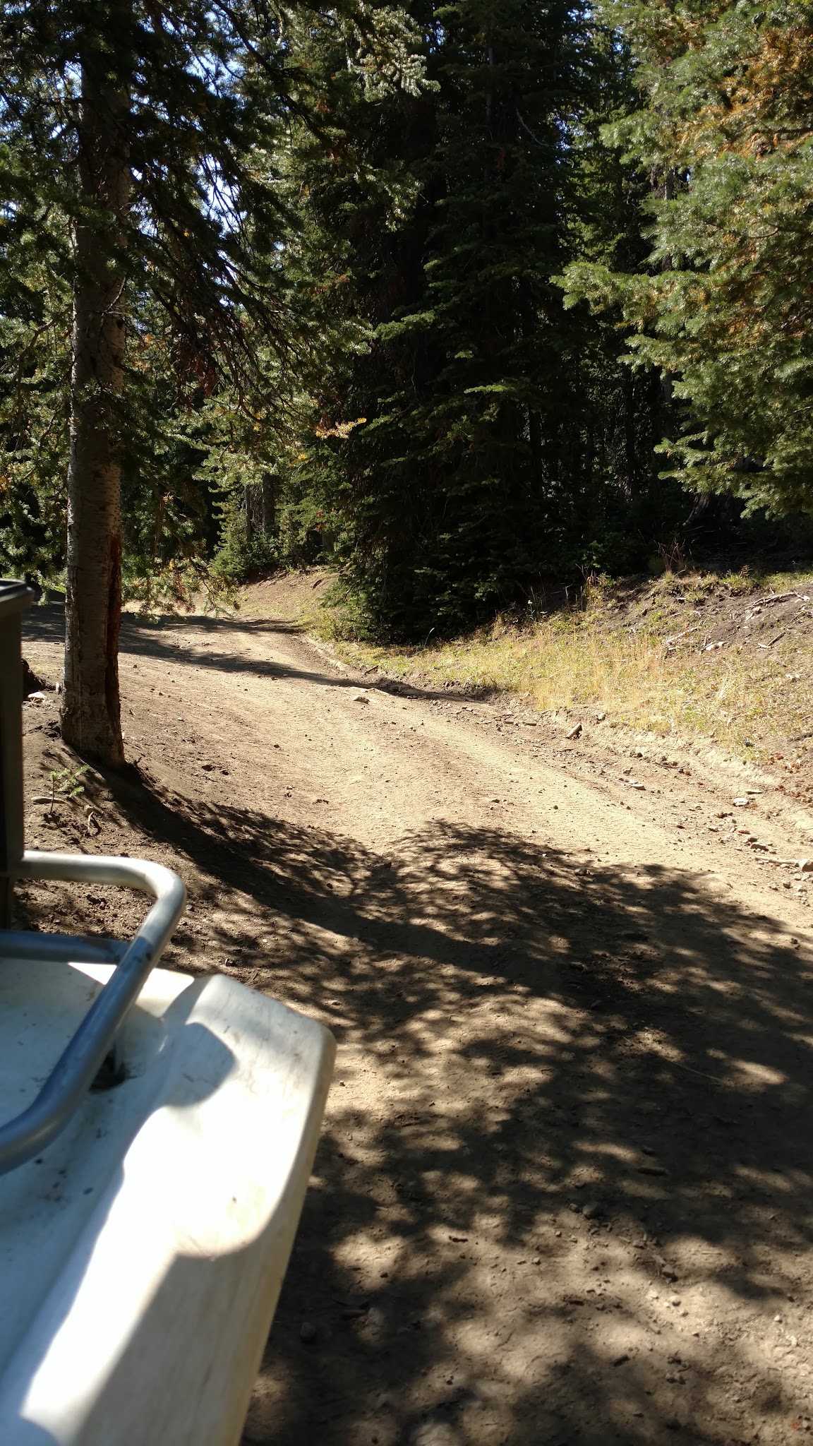 Buster Lake Trailhead