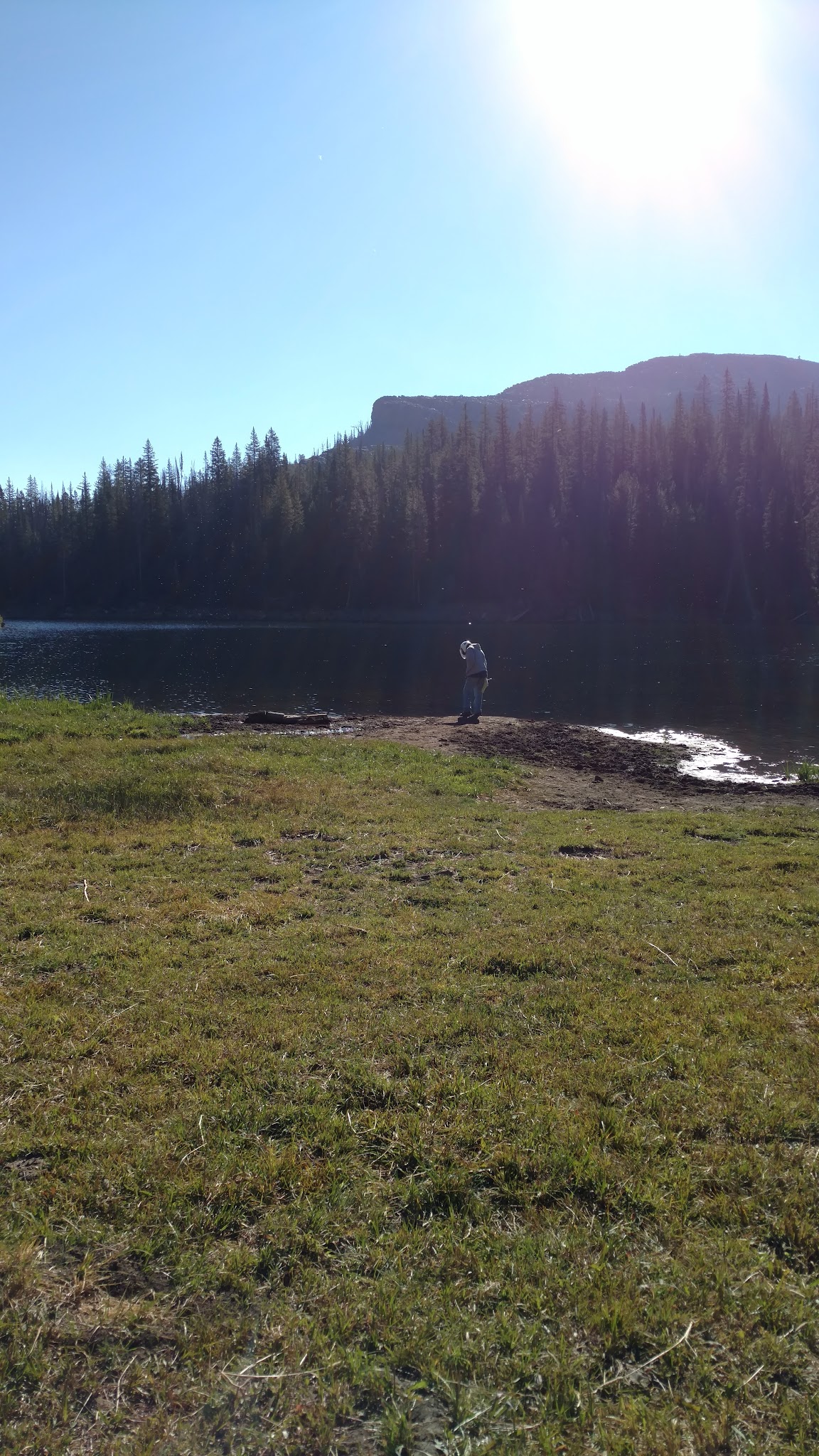Buster Lake Trailhead