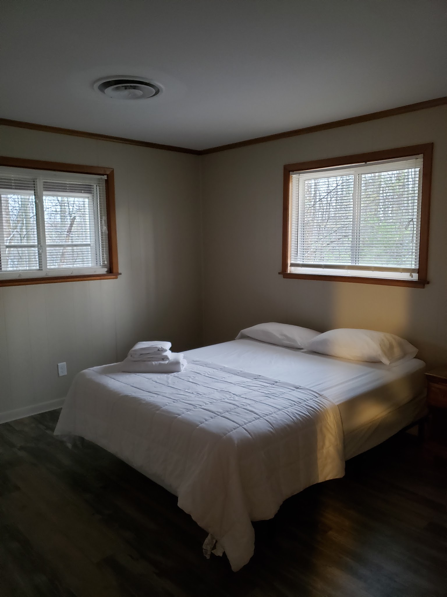 Cowan Lake State Park & Cabins Campground