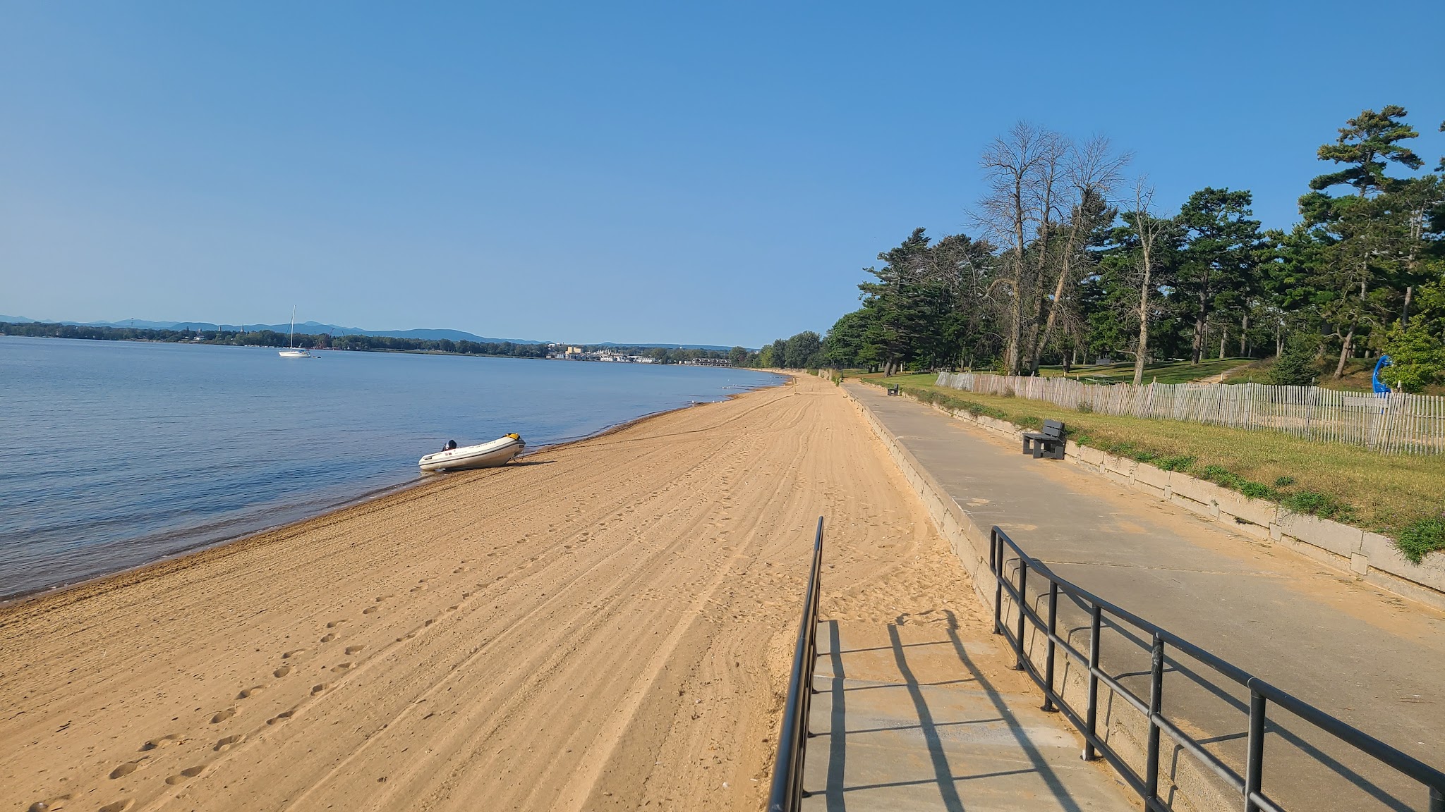 Cumberland Bay State Park