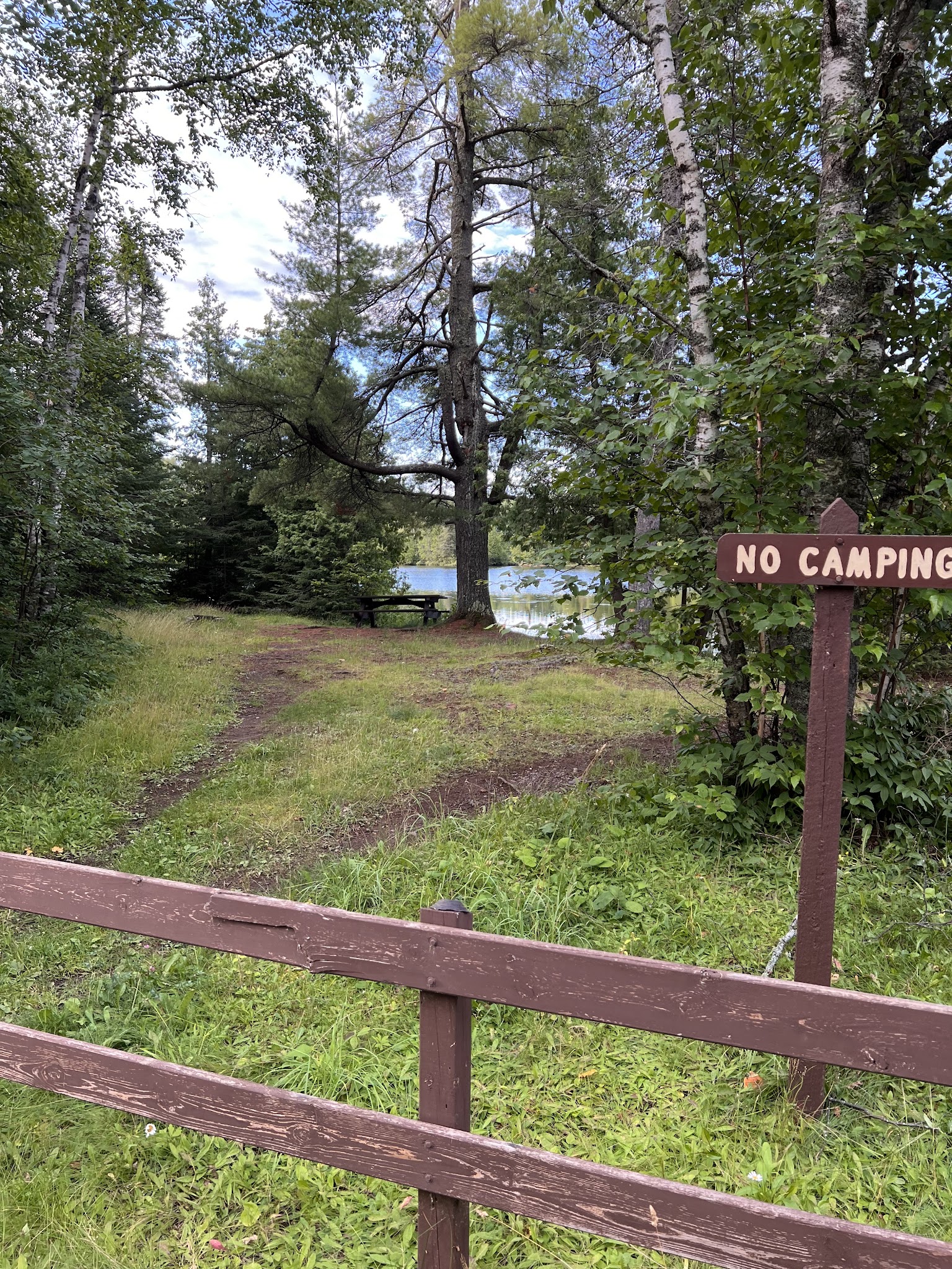 Hogback Lake Rustic Campground & Backcountry Sites