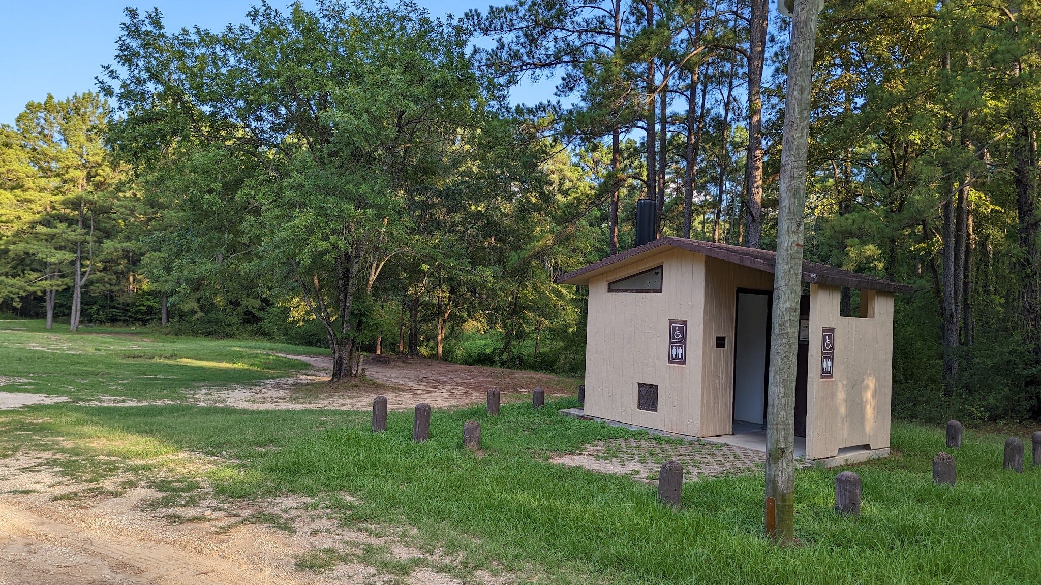 Kelly'S Pond Campground: (936) 344-6205