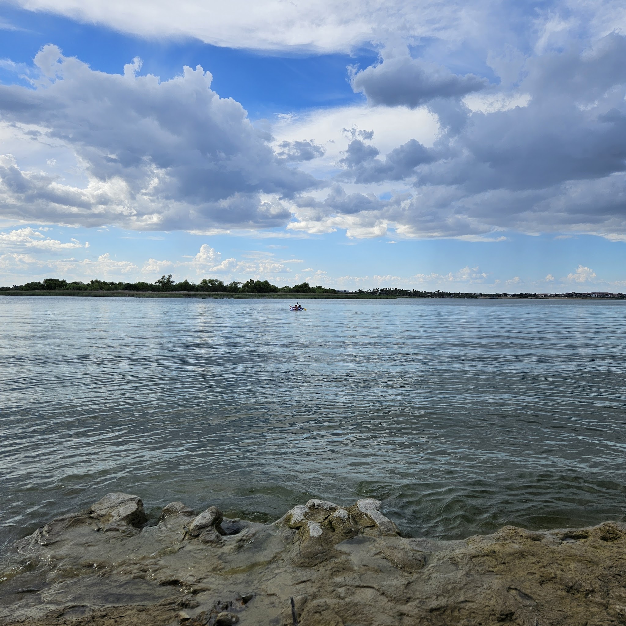 Lake Casa Blanca International State Park