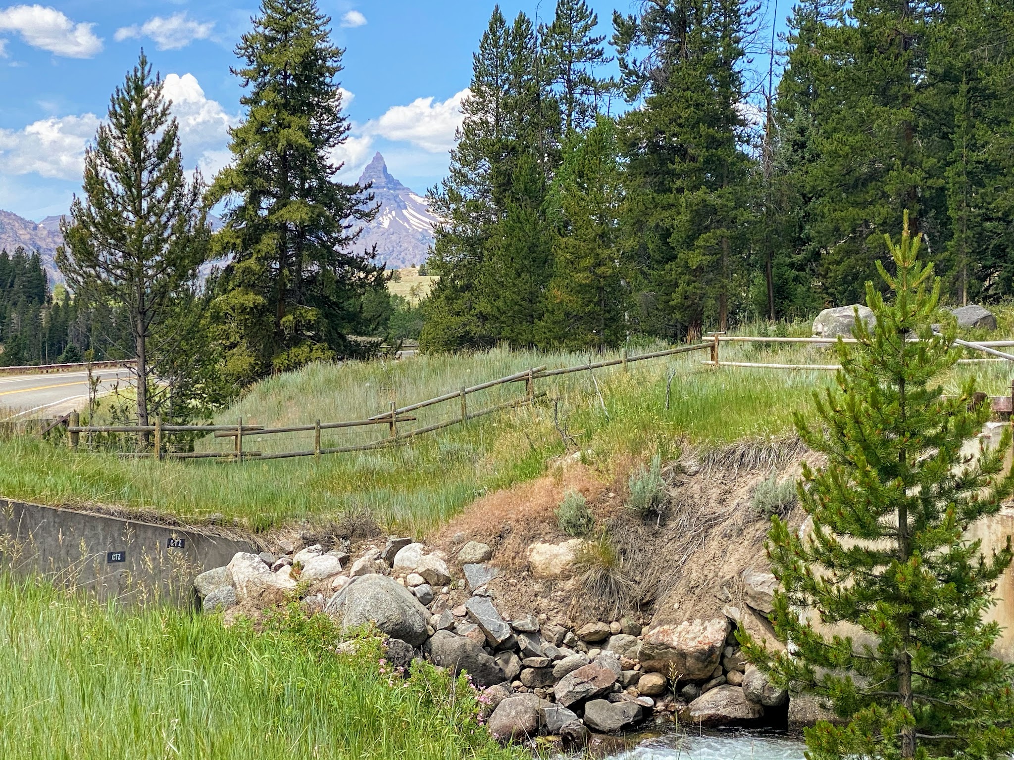 Lake Creek Campground