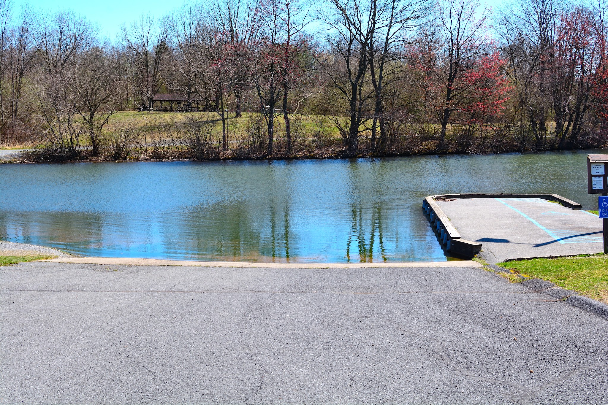 Memorial Lake State Park
