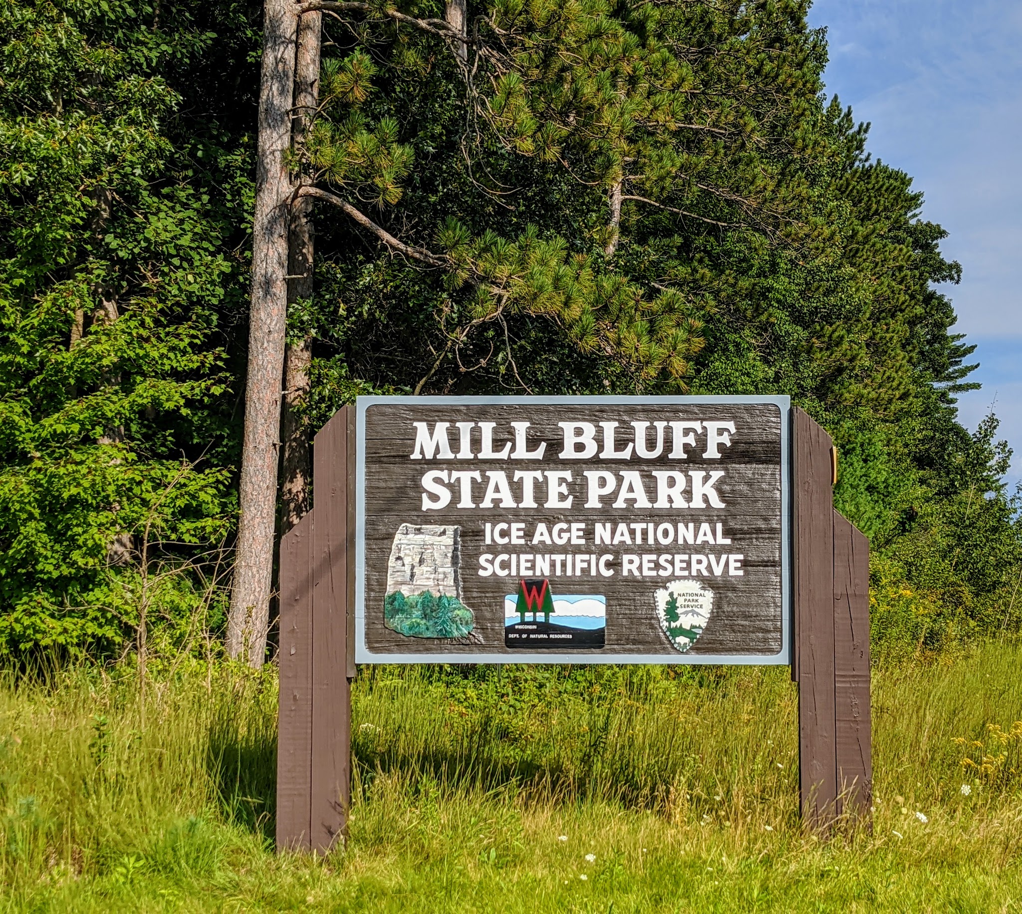 Mill Bluff State Park