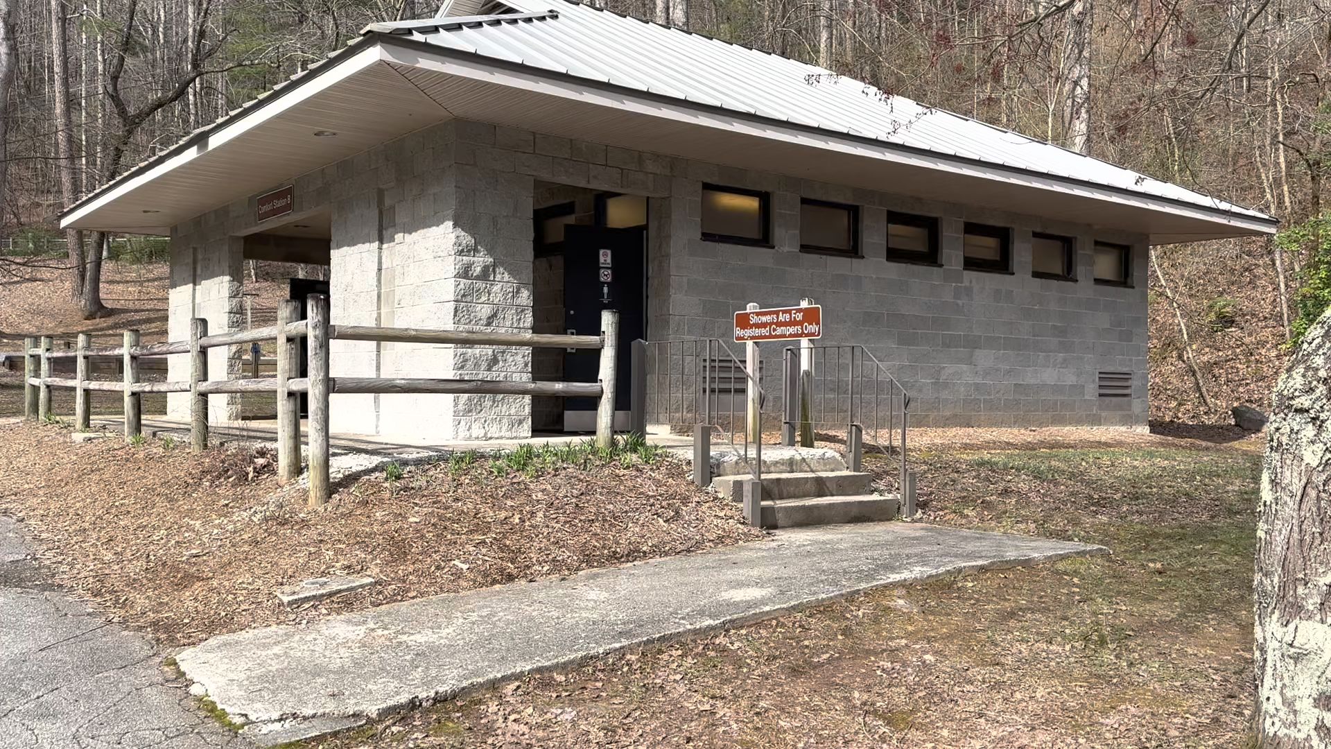 Moccasin Creek State Park