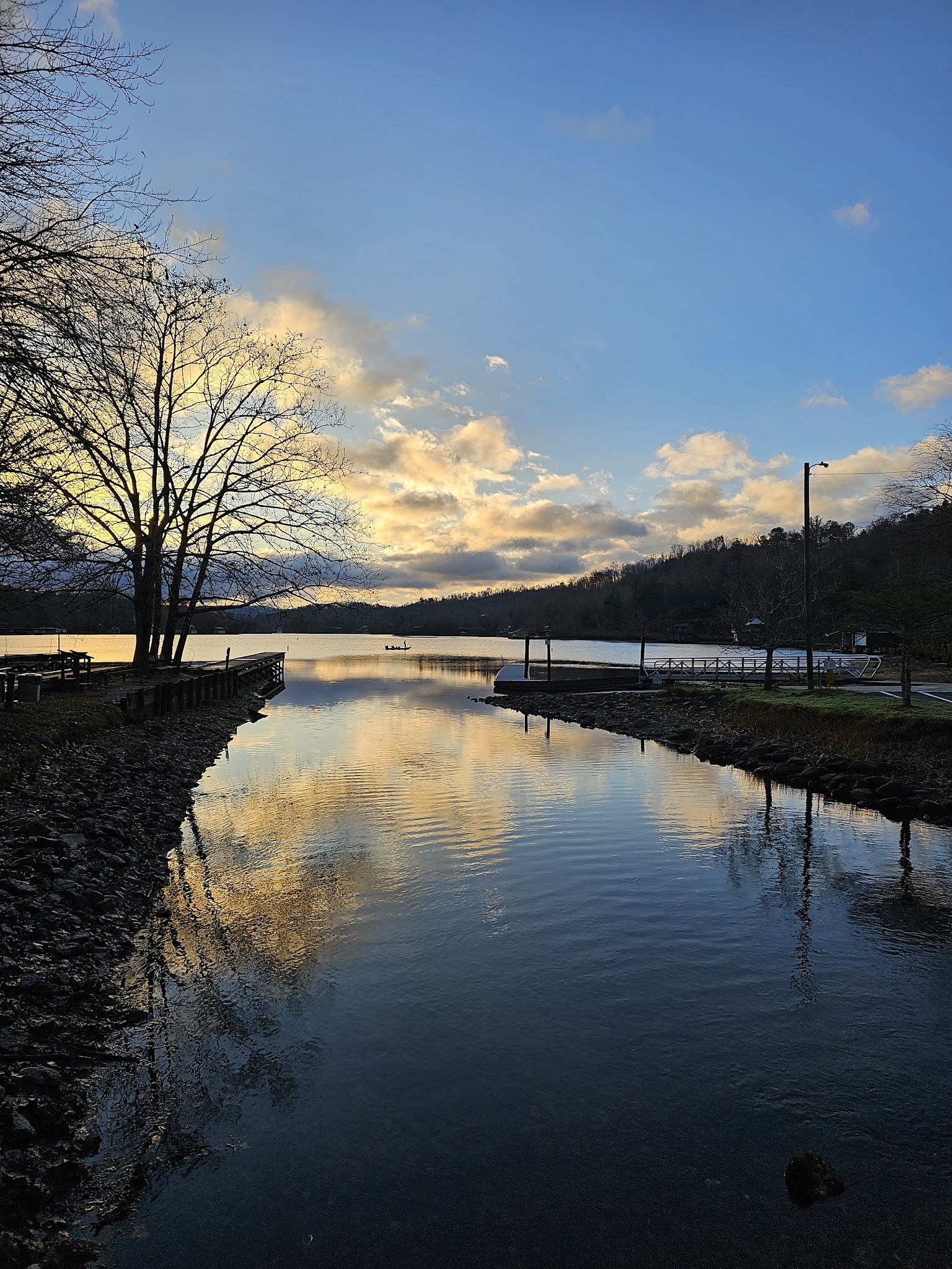 Moccasin Creek State Park