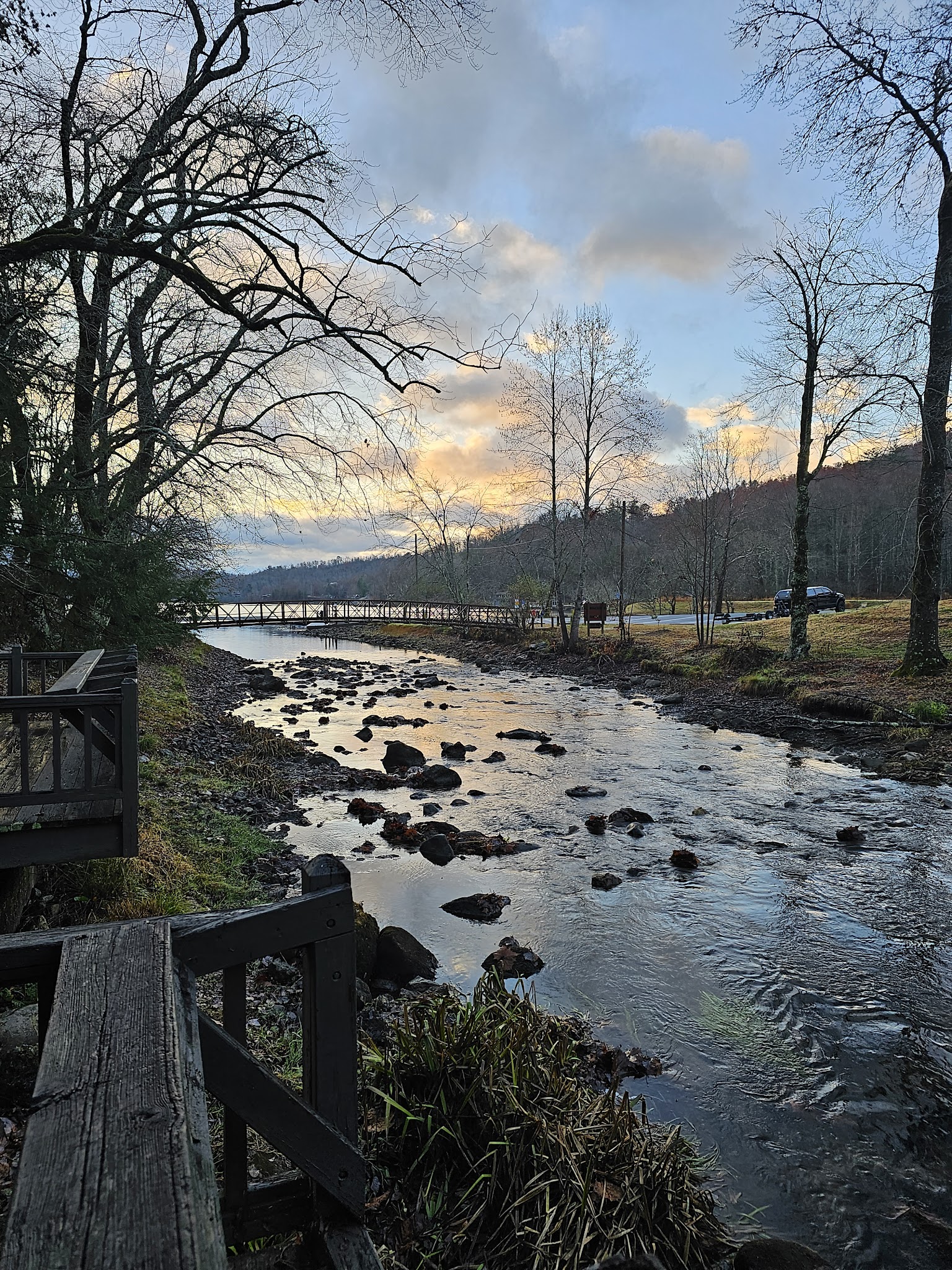 Moccasin Creek State Park