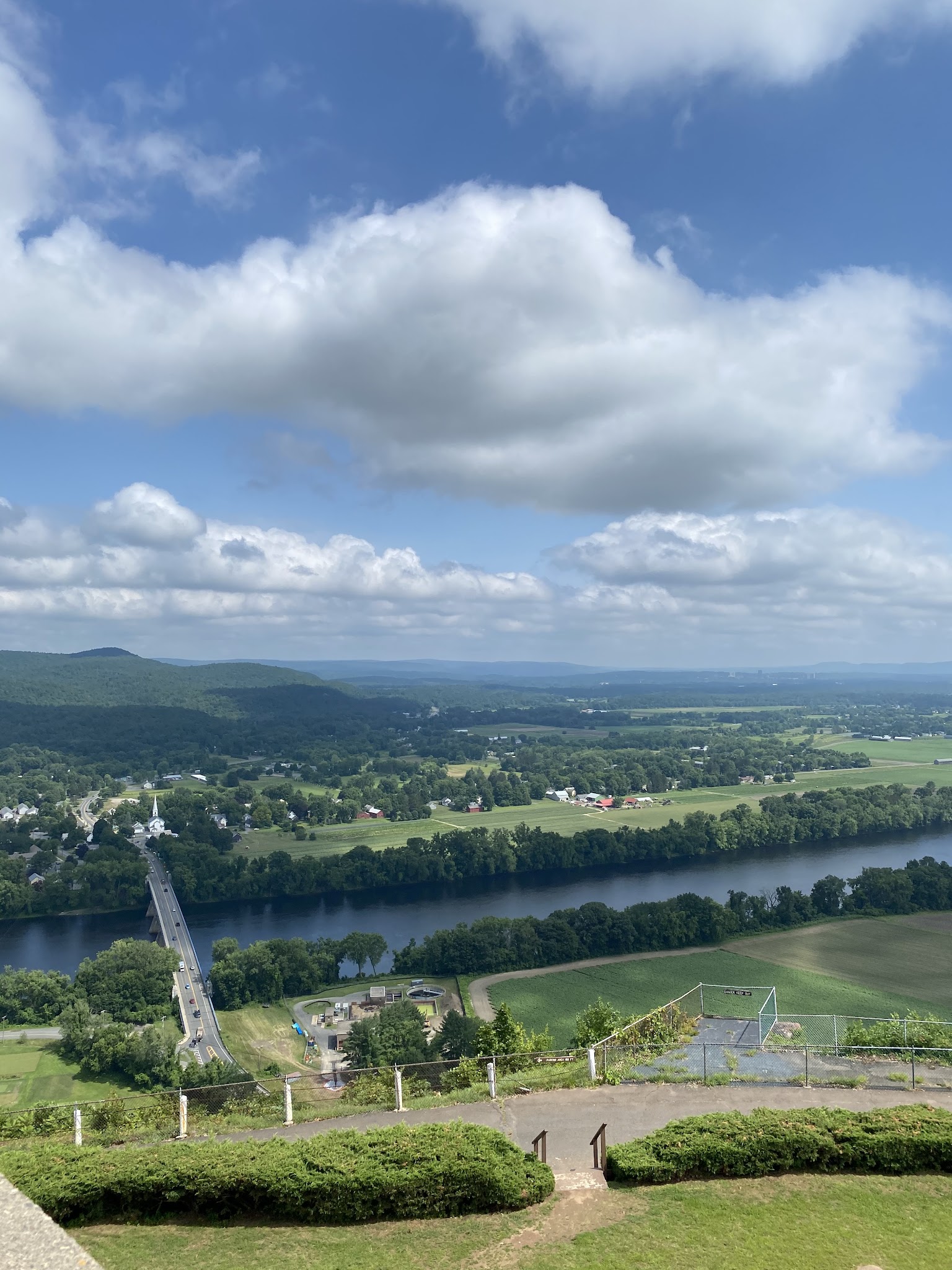 Mt. Sugarloaf State Reservation