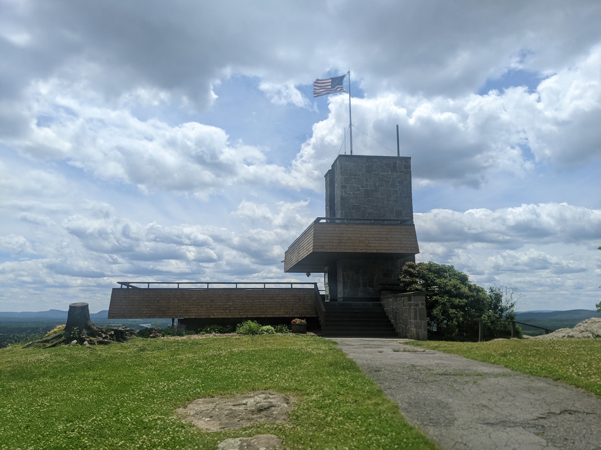 Mt. Sugarloaf State Reservation