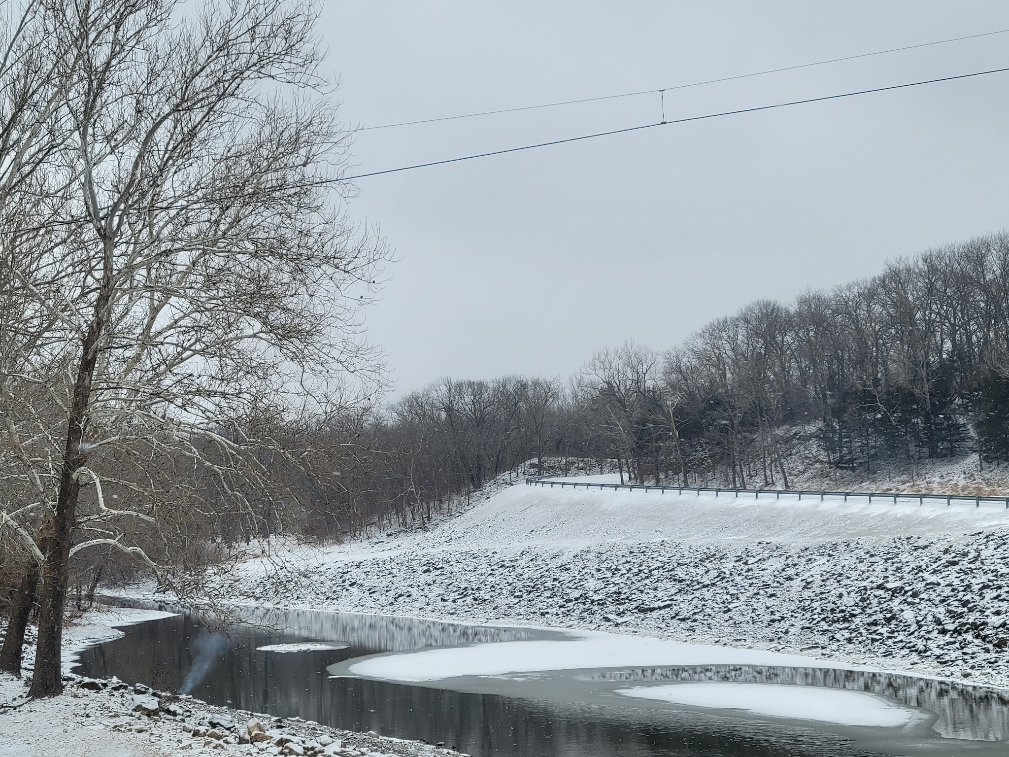 Outlet (Pomona Lake)