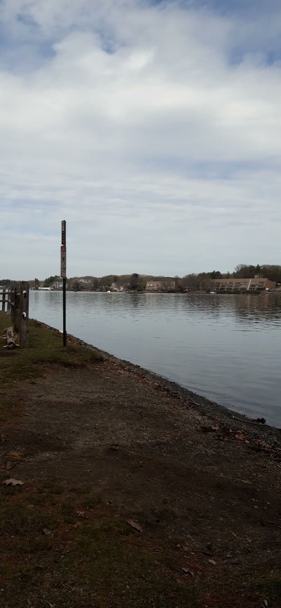Quinsigamond State Park