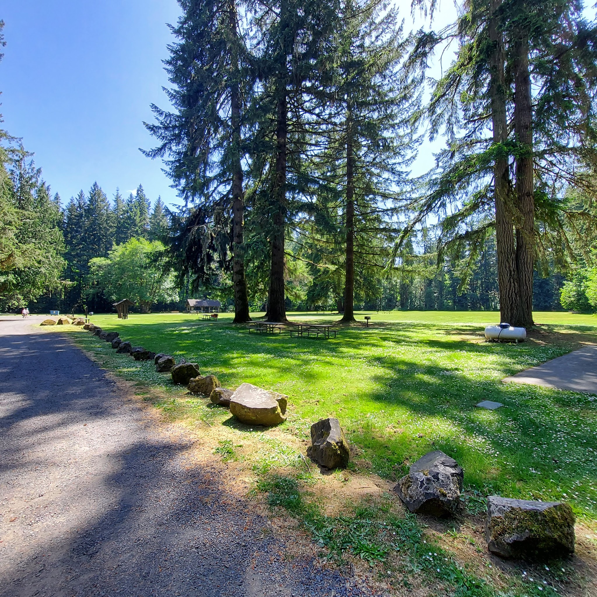 Rainbow Falls State Park