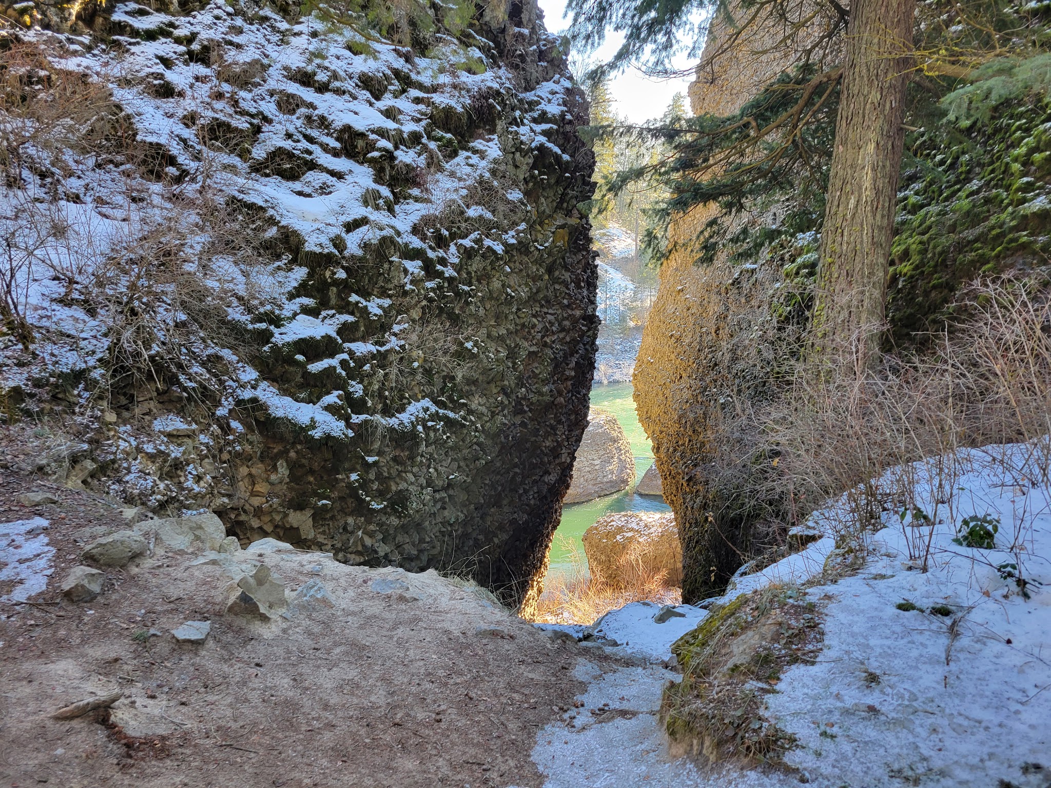 Riverside State Park - Bowl and Pitcher