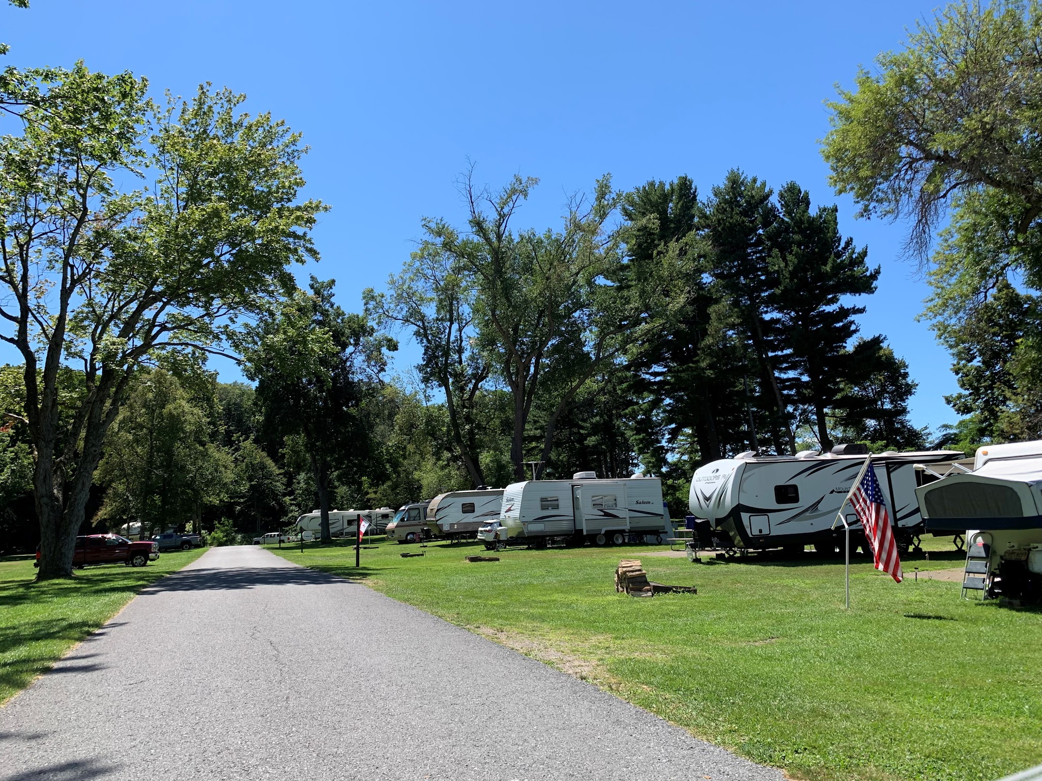 Selkirk Shores State Park