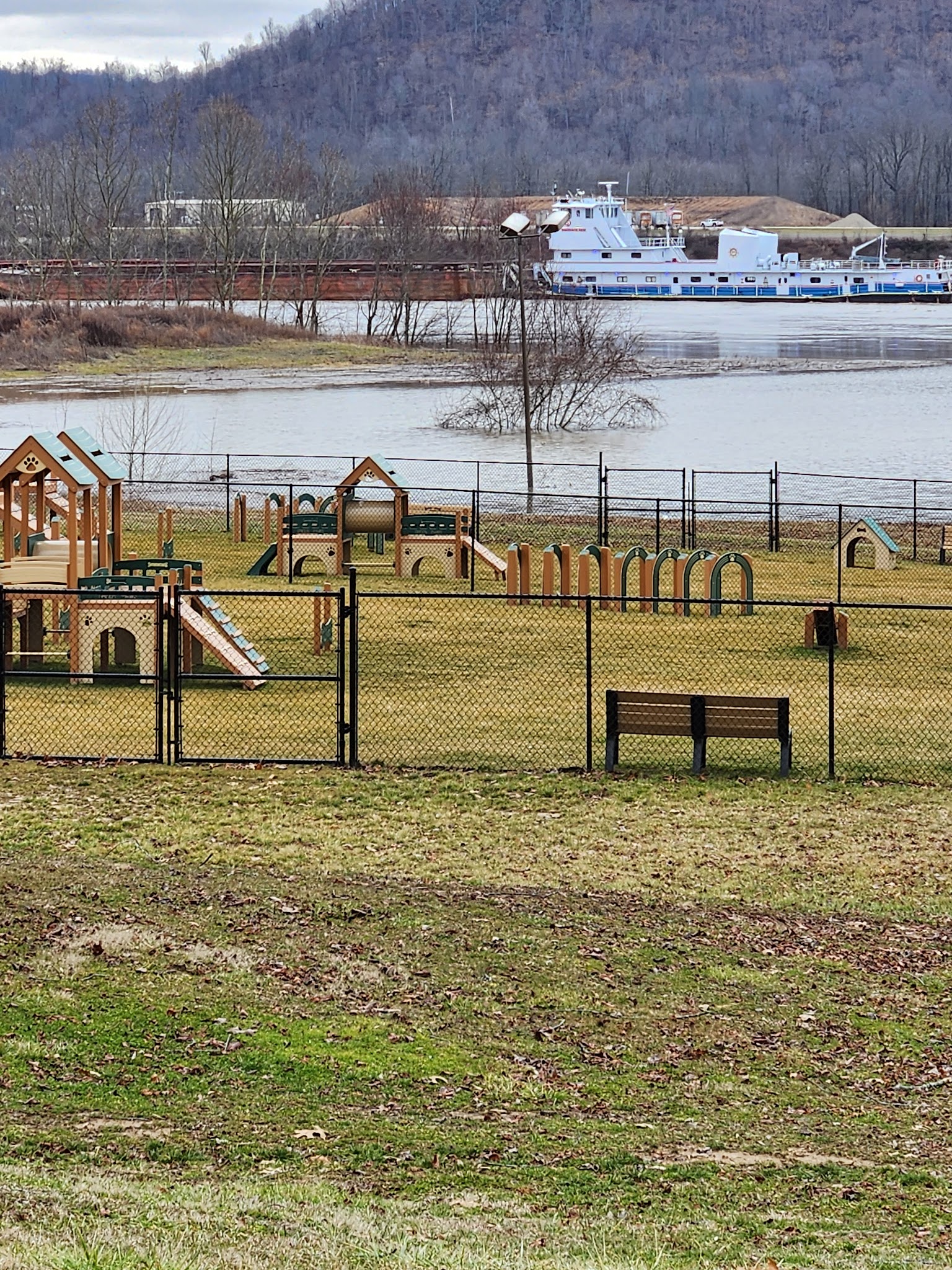 Shawnee Ohio River Full Hook Up Campground