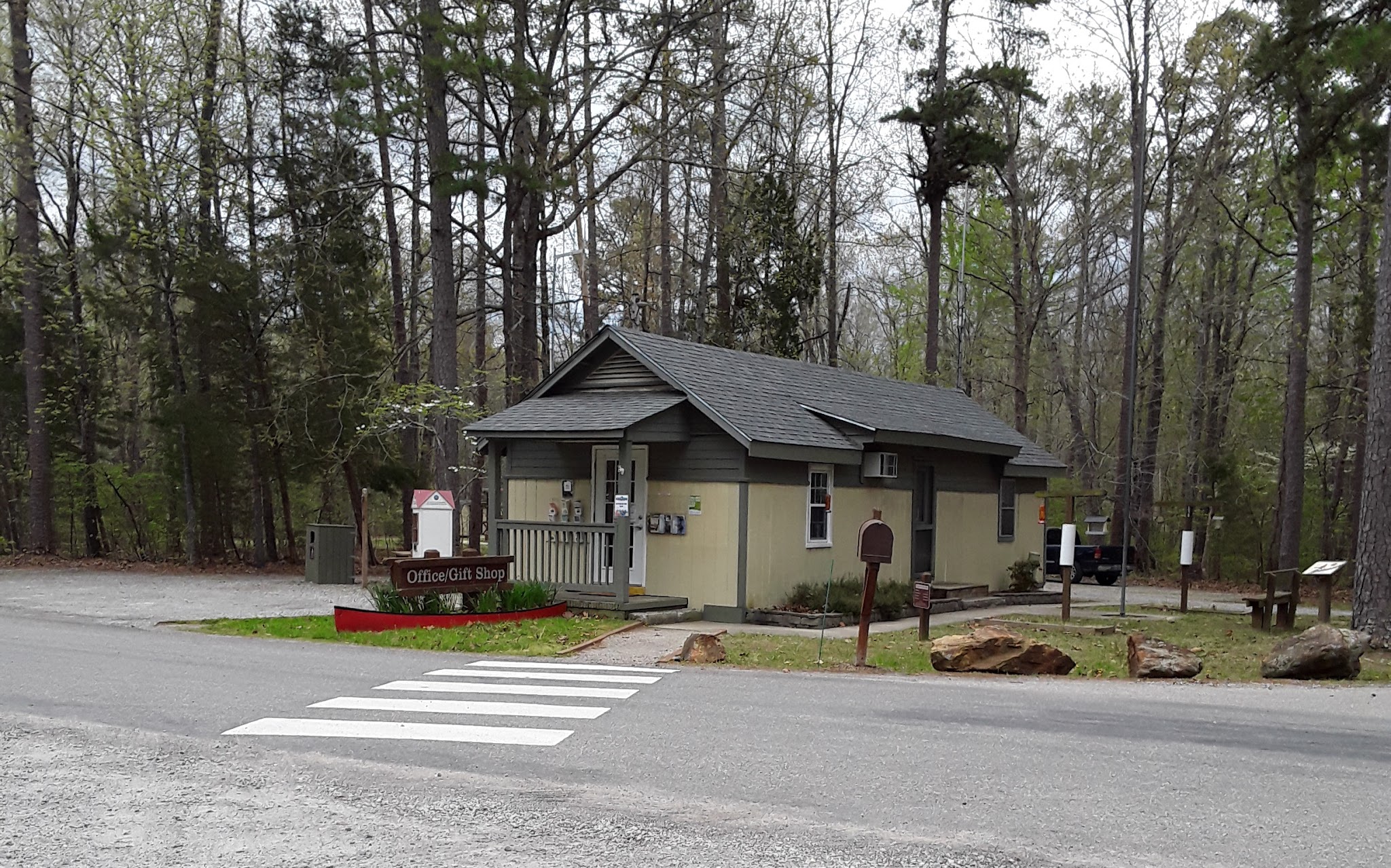 Twin Lakes Campground