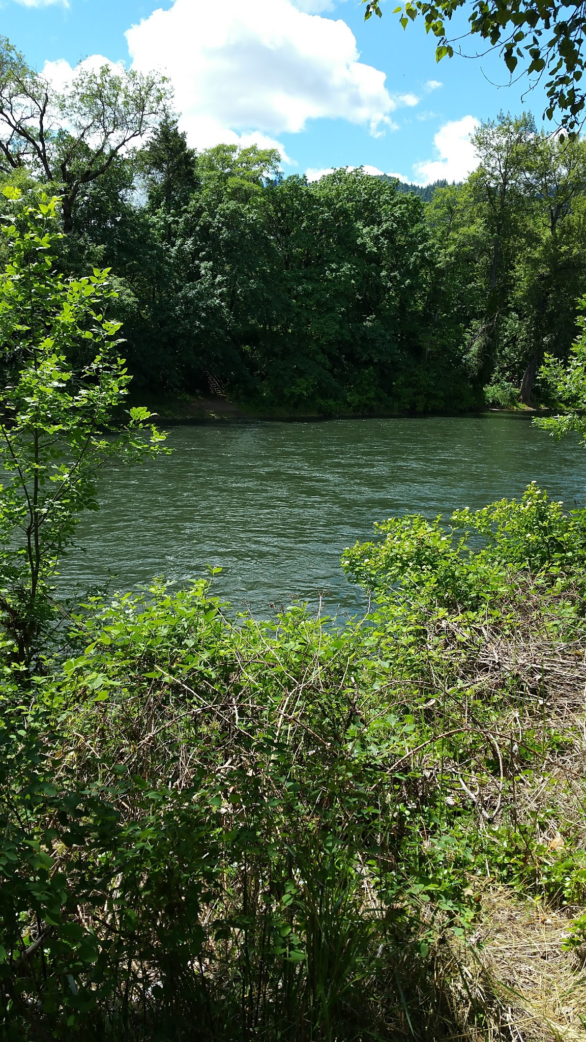 Valley Of The Rogue State Park