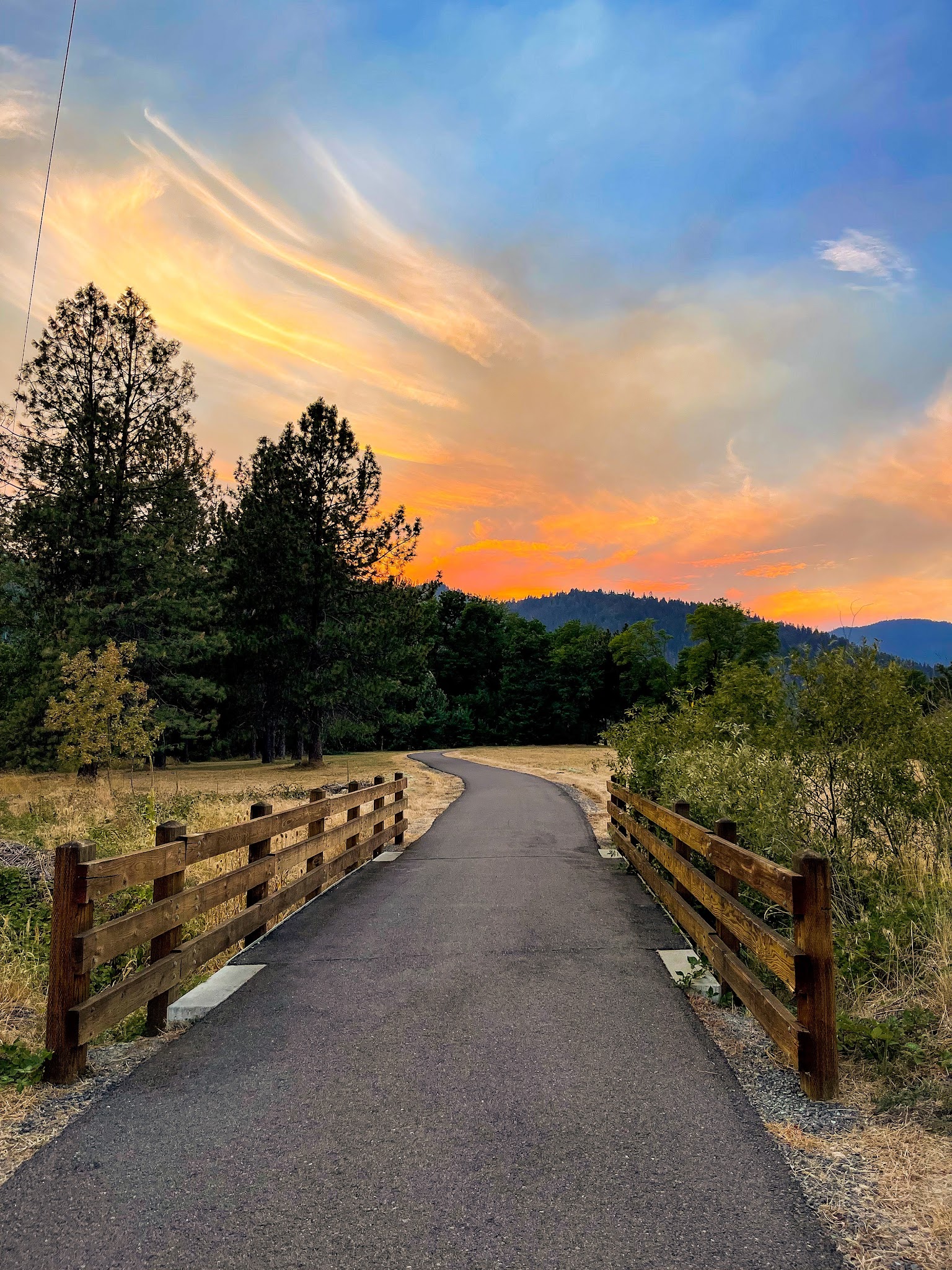 Valley Of The Rogue State Park